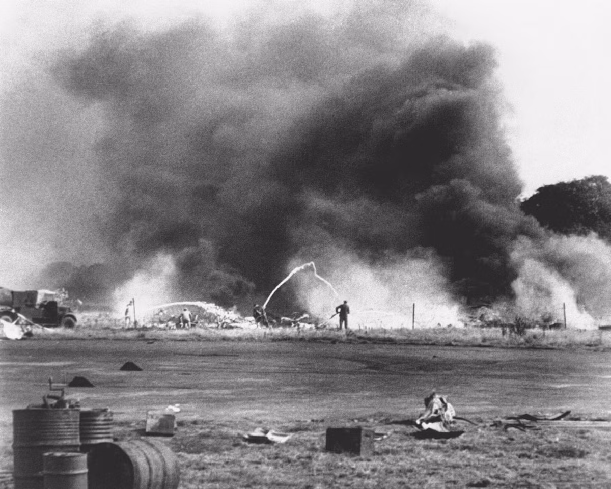 Mặc dù số lượng máy bay của Đồng minh bị đối phương bắn hạ là không nhiều, tuy nhiên số bị thương và hư hỏng nặng là quá lớn. Có những đợt không kích trong chiến dịch này, số lượng máy bay tham gia giảm chỉ còn 285 chiếc mặc dù trước đó có tới 1000 chiếc được huy động. Nguồn ảnh: BI.