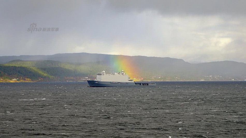 Bắt đầu từ ngày 3/2/2016, tàu HNLMS Karel Doorman chính thức được sử dụng chung bởi Hải quân Hà Lan và Hải quân Đức với nhiệm vụ làm tàu hậu cần, vận tải. Nguồn ảnh: Sina.