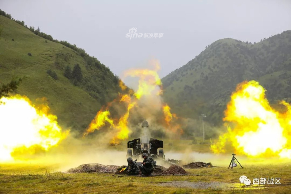 Giống với khẩu D-20 của Liên Xô, khẩu Type 66 hay còn được gọi là PL-66 của Trung Quốc cũng được đánh giá là ổn định, bền bỉ và có sức công phá kinh hoàng. Nguồn ảnh: Sina.