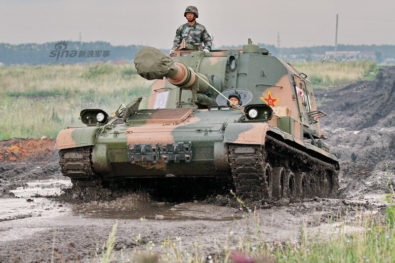 Cách thức cố định nòng pháo để di chuyển vượt địa hình của Type 83. Nguồn ảnh: Sina.