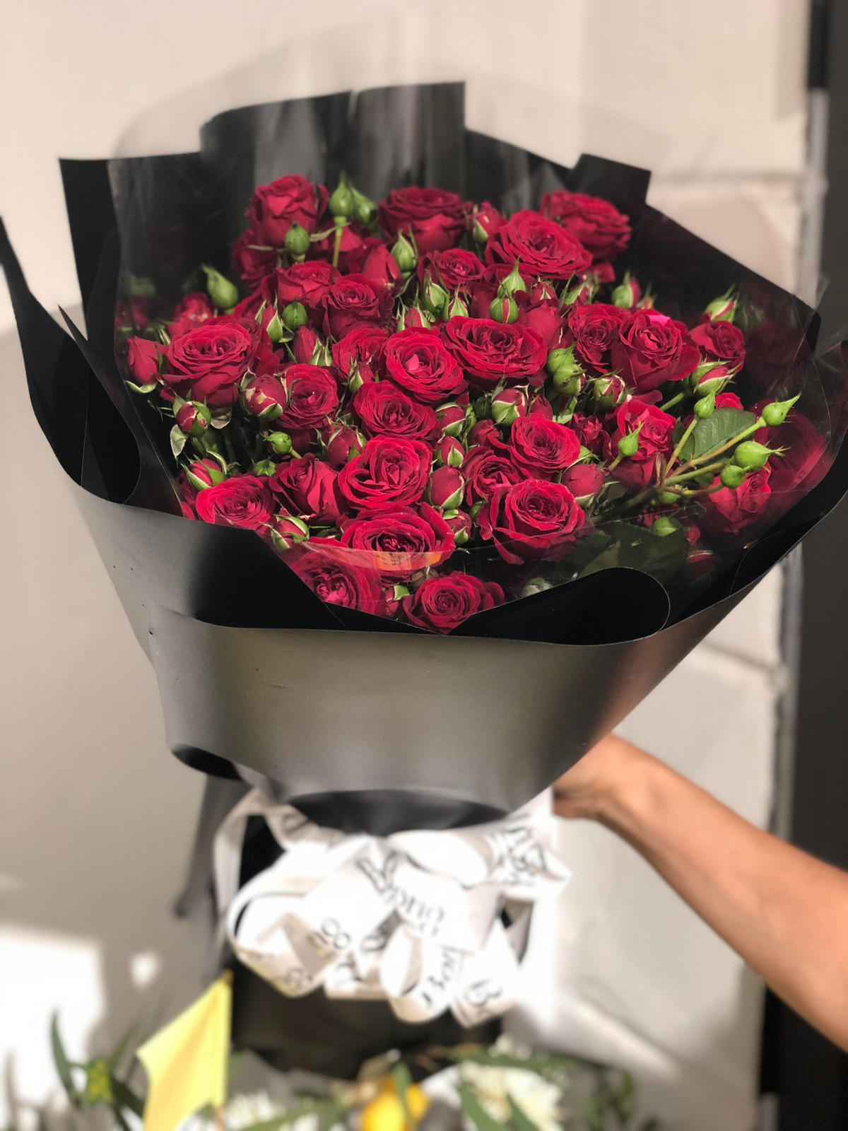 HN: Thi truong hoa 20/10 gia khong dat van tieu thu cham-Hinh-5