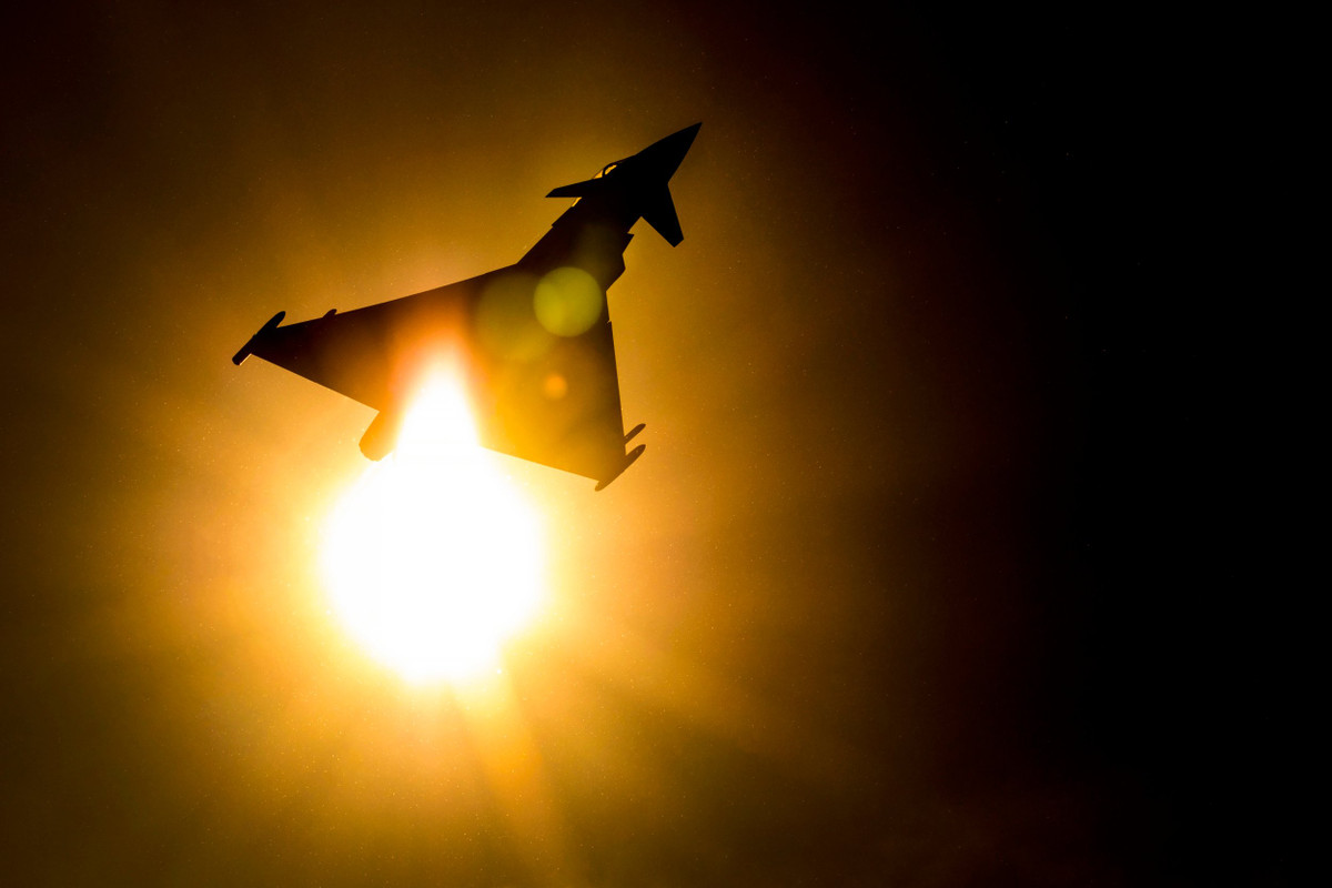 Các loại chiến đấu cơ chủ lực của Không quân Hoàng gia Anh bao gồm Eurofighter Typhoon và F-35 trong tương lai. Nguồn ảnh: RAF.