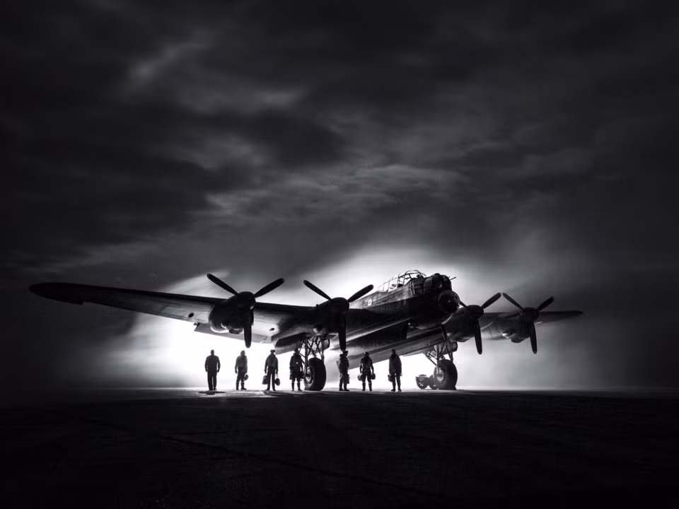 Được thành lập từ ngày 1/4/1918, Không quân Hoàng gia Anh hiện nay đã sang tuổi thứ 100 và là một trong những lực lượng Không quân lâu đời nhất thê giới. Nguồn ảnh: RAF.