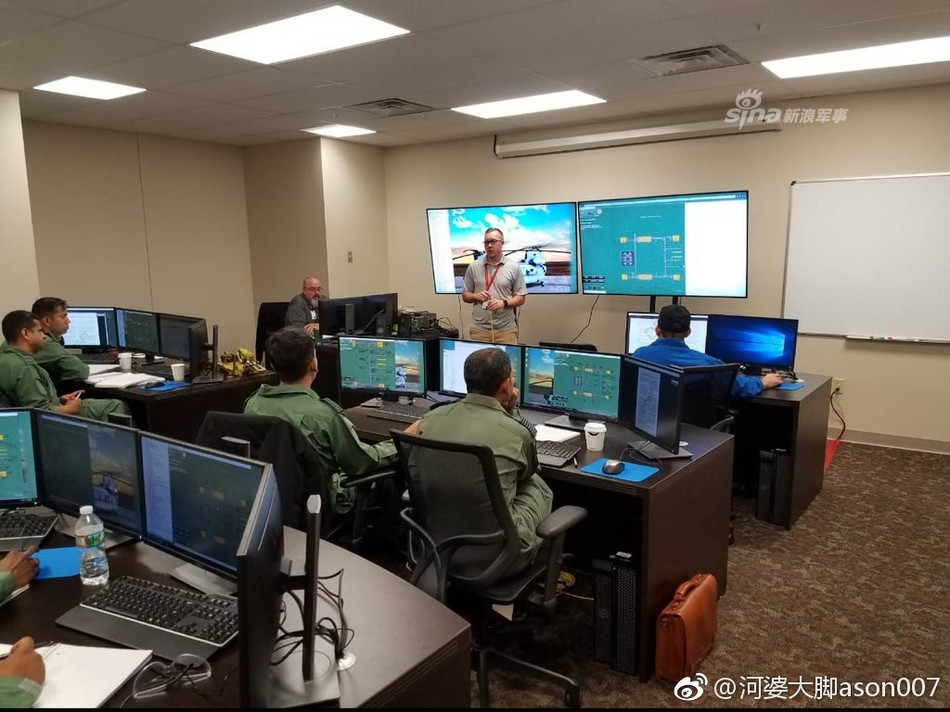 Trước đó trong tháng 6, Mỹ đã chấp thuận bán các trực thăng vận tải CH-47F cho phía Ấn Độ. Các máy bay CH-47F đầu tiên hiện đã được Mỹ hoàn thiện và đang trong quá trình bay thử, dự kiến sẽ được chuyển giao cho Ấn Độ vào năm 2019 tới đây. Nguồn ảnh: Sina.