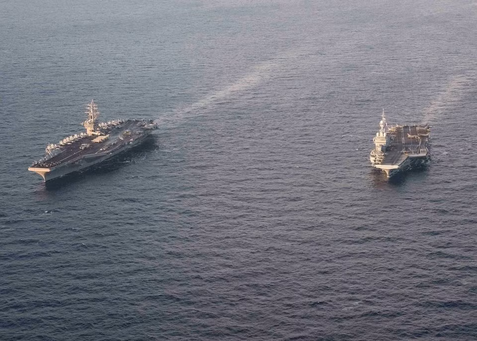 Đây cũng là những tàu sân bay duy nhất trên thế giới từng tham gia thực chiến. Cụ thể lớp Nimitz của Mỹ đã được gia nhập hải quân từ năm 1975 trong khi đó tàu Charles de Gaulle của Pháp cũng đã trải qua nửa vòng đời và được thay lõi phản ứng hạt nhân một lần. Nguồn ảnh: BI.