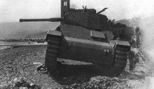 Mặc dù chỉ nặng 26 tấn, tuy nhiên Italia vẫn xếp P 26/40 vào loại tăng hạng nặng. Ra đời từ năm 1940, đây được coi là chiếc xe tăng thành công nhất của Italia khi nó thậm chí còn được Đức sản xuất và sử dụng sau này. Nguồn ảnh: WOTnews.