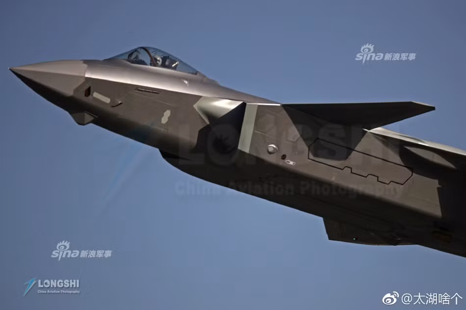 Triển vọng xuất khẩu của J-20 ra nước ngoài vẫn còn khá mù mờ vì hiện tại Trung Quốc vẫn chưa đủ khả năng sản xuất để đáp ứng được nhu cầu trong nước. Nguồn ảnh: Sina.