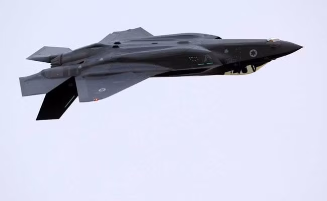 Không quân Thuỷ quân Lục chiến Mỹ có trong tay rất nhiều loại máy bay "giá rẻ" khác hoàn toàn có thể thực hiện được các nhiệm vụ tương tự. Trong khi đó, việc sử dụng F-35 là quá đắt đỏ với chi phí giờ bay quá lớn và bản thân loại vũ khí được sử dụng cũng có giá thành quá cao. Nguồn ảnh: Fighter.