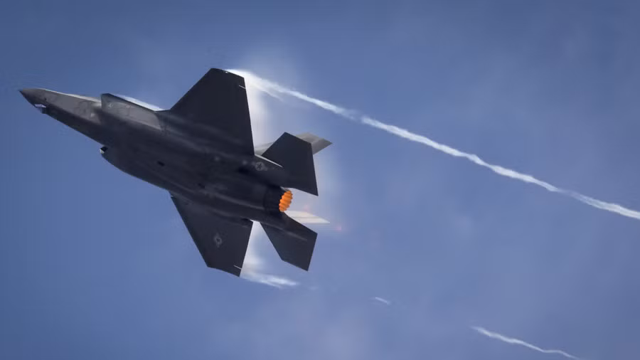 Năm 2016, một tài liệu nghiên cứu của các nhà khoa học quân sự Nga đã cho biết, tổ hợp radar cảnh giới 55Zh6UE Nebo-U của quân đội nước này có khả năng phát hiện ra các chiến đấu cơ F-15 ở khoảng cách 350km, phát hiện F/A-18 và F-16 ở khoảng cách 235 km. Nguồn ảnh: Windoms.