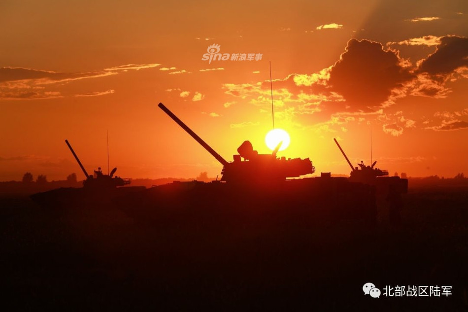 Khẩu pháo cối tự hành hiện đại và mới nhất trong biên chế của Quân đội Trung Quốc hiện nay chính là khẩu PLZ-05A, mẫu pháo cối được coi là bản sao hoàn hảo của khẩu cối tự hành 2S31 Vena do Nga chế tạo. Nguồn ảnh: Sina.