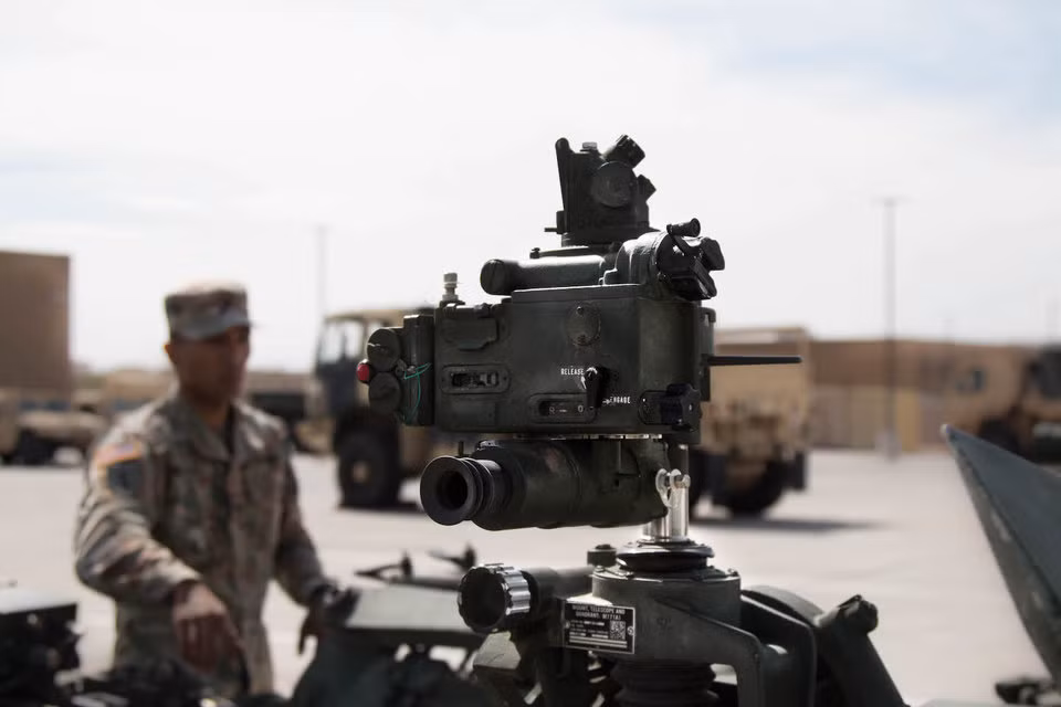 Hệ thống kính ngắm điện tử với công nghệ lade đo khoảng cách. Nguồn ảnh: BI.