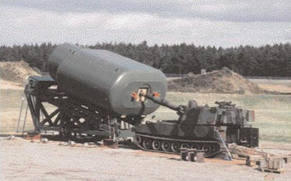 Trong quá khứ, nhiều thí nghiệm tương tự cũng đã được ra đời Tuy nhiên vấn đề cơ động luôn là một trong những trở ngại lớn nhất khiến các ống giảm thanh cho pháo tự hành này chỉ dừng lại ở mức độ thử nghiệm chứ không thể ứng dụng ra ngoài thực địa được. Nguồn ảnh: Supr.