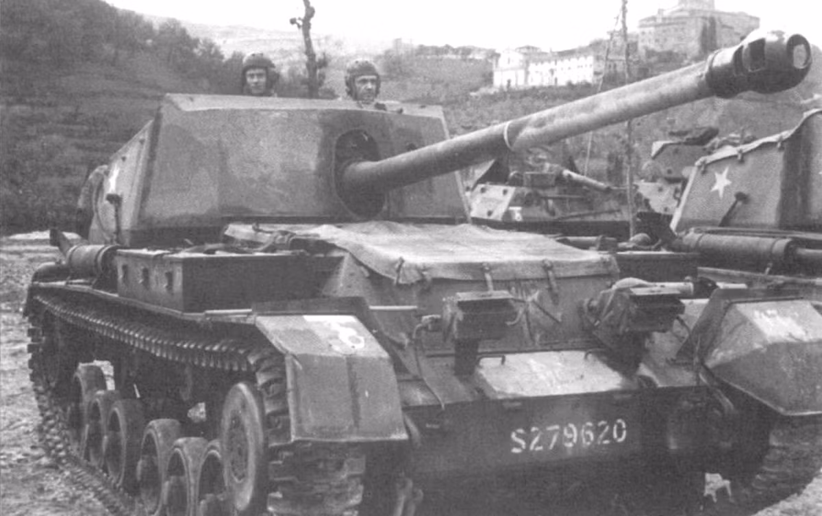 Bắt đầu phục vụ quân đội Anh từ năm 1944, pháo tự hành chống tăng Archer được coi là khẩu pháo tự hành chống tăng hiệu quả nhất từng được Anh sử dụng trong Chiến tranh Thế giới thứ hai. Tổng cộng Anh đã sản xuất tới 655 khẩu pháo tự hành chống tăng loại này. Nguồn ảnh: Warhistory.