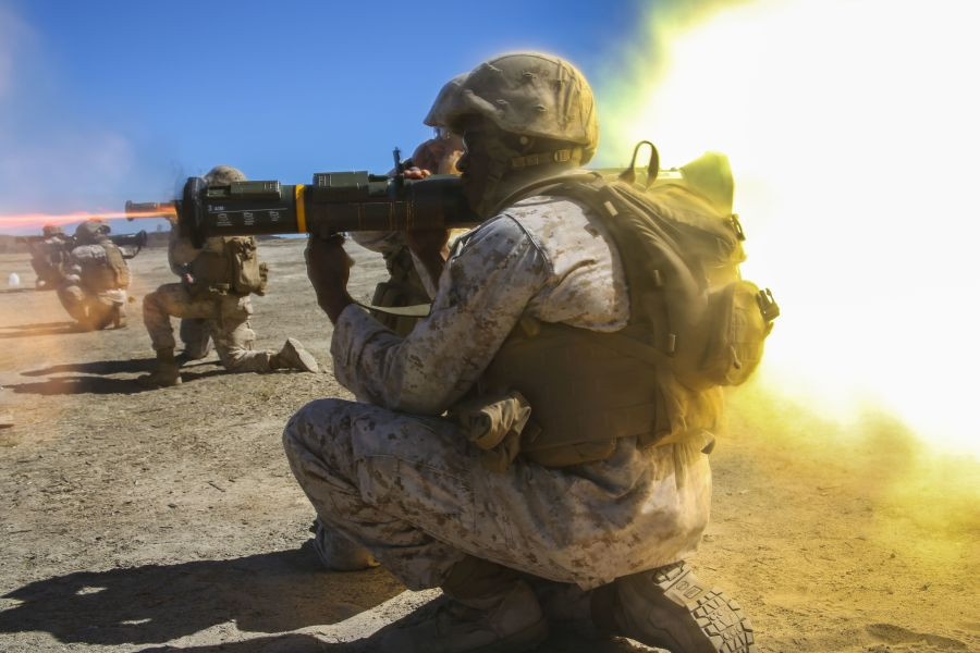 Trong quá khứ, súng chống tăng M3 Carl Gustav đã từng được Quân đội Mỹ thử nghiệm và xác nhận nó có khả năng hạ gục thiết giáp BMP-1 một cách dễ dàng chỉ bằng một phát bắn duy nhất. Nguồn ảnh: Pinterest.