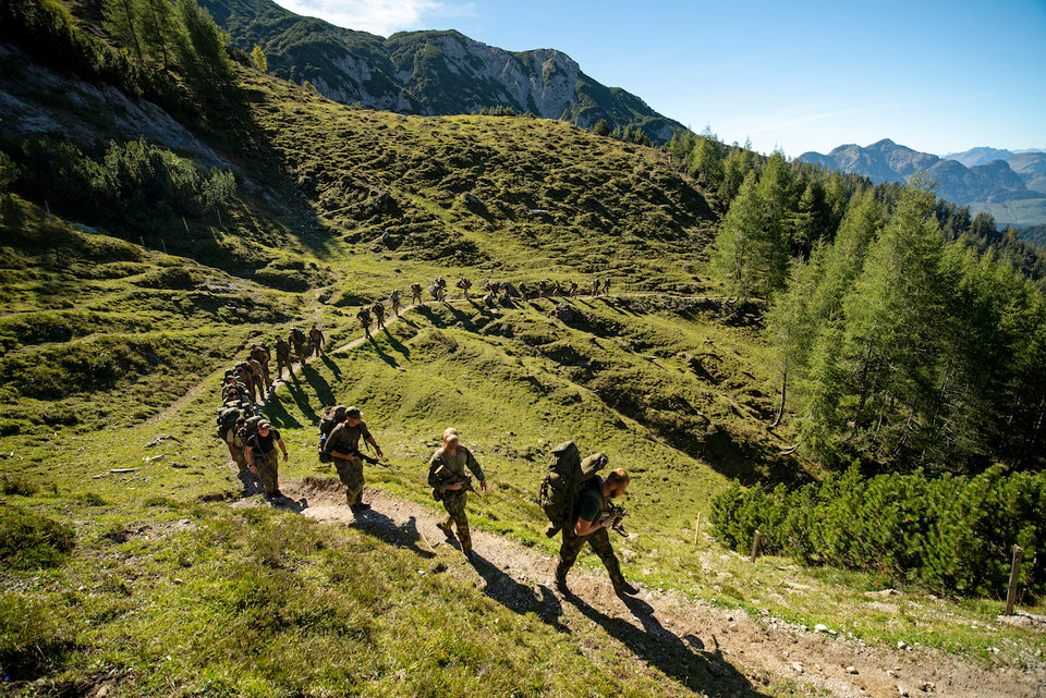 Khoá huấn luyện bắn tỉa của NATO kéo dài từ ngày 9 tới 14/9 vừa rồi tại Trường bắn Huấn luyện mang tên Hochfilzen của Áo, ở độ cao 959 mét. Nguồn ảnh: BI.