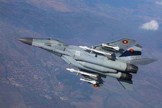 Với số tiền tương đương dùng để sửa chữa các tiêm kích MiG-29, Bulgaria có thể mua tới 16 máy bay chiến đấu đã qua sử dụng một chút hoặc thậm chí là hoàn toàn mới. Chúng vừa đáp ứng được các yêu cầu của NATO lại vừa có chi phí sửa chữa ít tốn kém hơn.