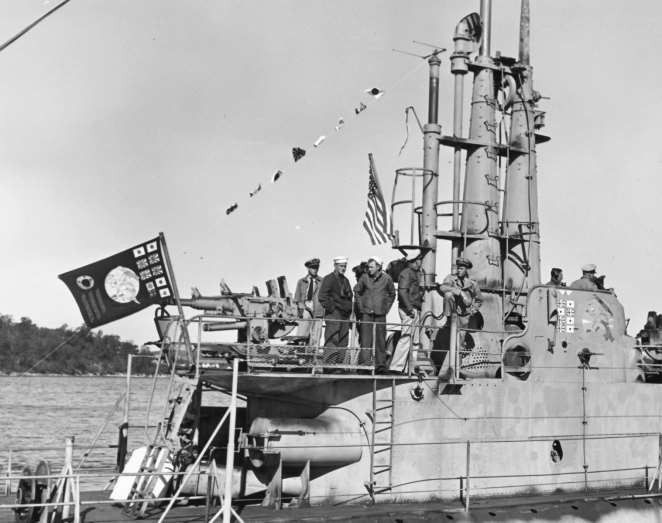 Đổi lại, phía Mỹ chỉ mất có 42 tàu ngầm - mặc dù vậy nhiều tài liệu cho rằng có tới 1/4 số tàu ngầm của Mỹ mất ở mặt trận Thái Bình Dương là do tai nạn hoặc quân ta bắn nhầm quân mình. Nguồn ảnh: Archive.