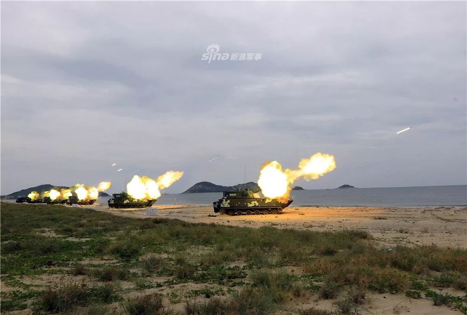 Pháo tự hành PLZ-07B của lực lượng Thuỷ quân Lục chiến Trung Quốc. Nguồn ảnh: Sina.