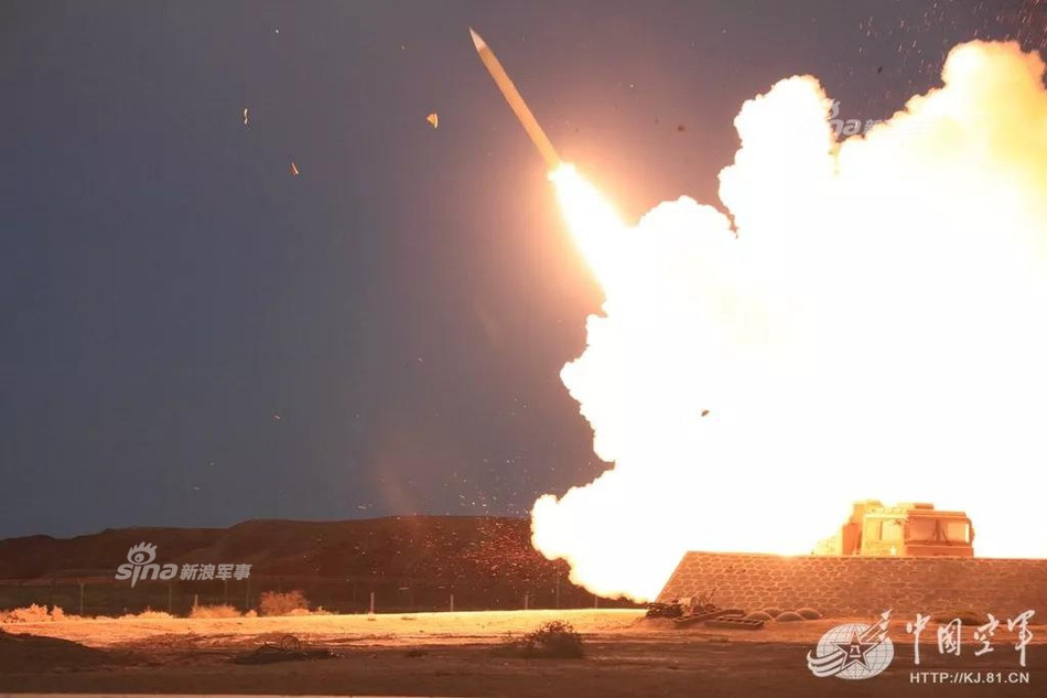 Độ cao hành trình tối thiểu của loại tên lửa này là 50 mét trong khi đó độ cao tối đa nó có thể vươn tới lên tới 27.000 mét. Nguồn ảnh: Sina.