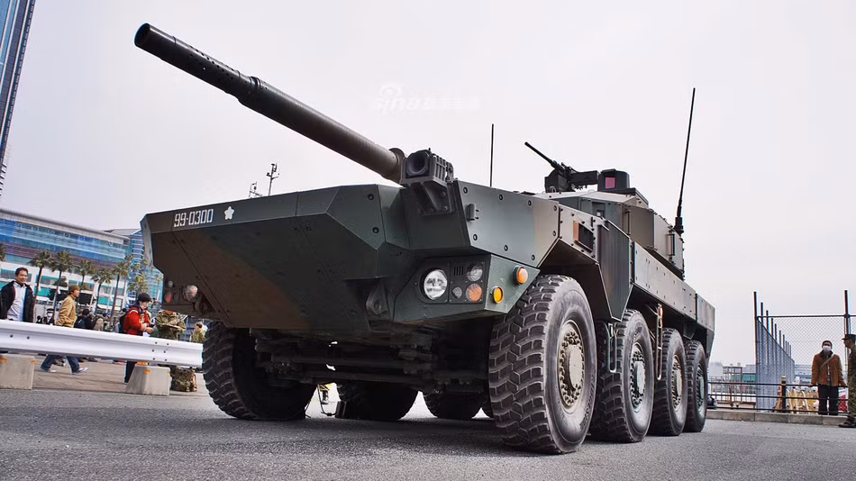 Hiện tại, Lực lượng Phòng vệ Nhật Bản được cho là đang sở hữu tối thiểu 80 phương tiện chiến đấu cơ động dạng này. Tuy nhiên có thể chắc chắn một điều, với giá thành cao hơn cả xe tăng chủ lực chiến trường, triển vọng xuất khẩu của pháo tự hành chống tăng Type 16 là gần như bằng 0. Nguồn ảnh: Sina.