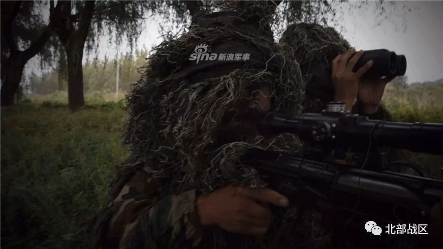 Thậm chí cư dân mạng Trung Quốc còn đặt ra dấu hỏi rằng phải chăng, các khẩu súng bắn tỉa thiết kế bullpup của Trung Quốc ra đời sau này có độ ổn định hoặc tính sát thương không cao khiến quân đội nước này không mặn mà sử dụng. Nguồn ảnh: Sina.