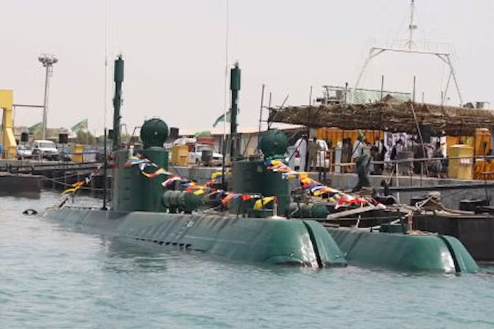 Biên chế thuỷ thủ đoàn của Ghadir chỉ 18 người trong đó bao gồm cả sĩ quan chỉ huy. Nghĩa là tàu chỉ cần khoảng dưới 10 người để vận hành. Nguồn ảnh: Wiki.