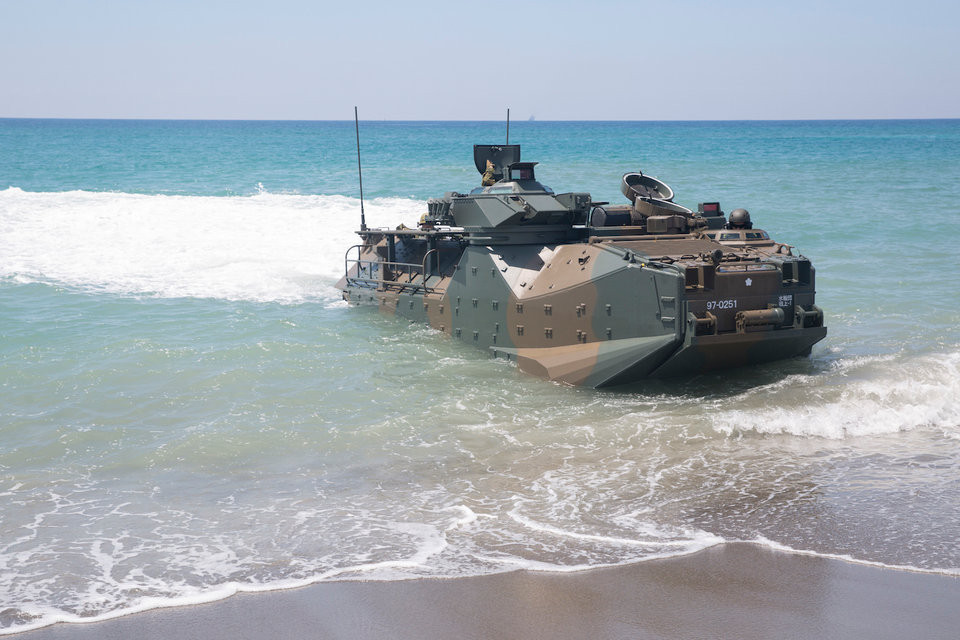 Việc tái thành lập lực lượng Thuỷ quân Lục chiến trong biên chế của mình là một bước chuyển cực kỳ quan trọng trong học thuyết phòng thủ của nước này suốt gần 70 năm qua kể từ khi tái lập lại Cục phòng vệ - tiền thân của Bộ quốc phòng Nhật Bản ngày nay. Nguồn ảnh: BI.