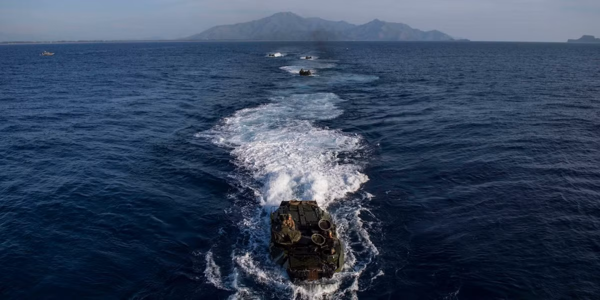 Trong hơn một tháng gần đây, Lực lượng Phòng vệ Nhật Bản đã khiến nhiều quốc gia trên thế giới và trong khu vực choáng váng với việc lần đầu tiên tái tổ chức lại lực lượng Thuỷ quân Lục chiến - “lực lượng đổ bộ phản ứng nhanh” kể từ sau Chiến tranh Thế giới thứ hai tới nay. Nguồn ảnh: BI.