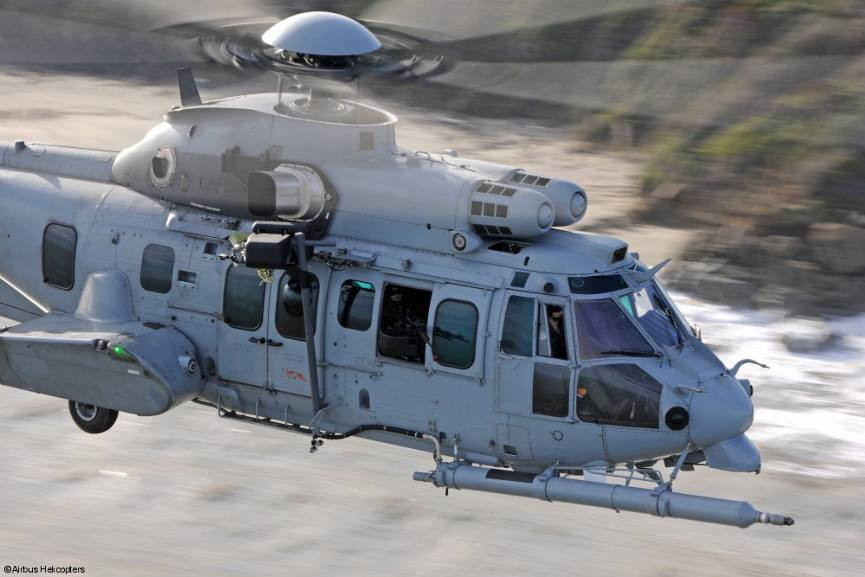 Airbus Helicopters H225M (trước đây gọi là Eurocopter EC725 Caracal), là một chiếc trực thăng quân sự vận tải chiến thuật tầm xa được phát triển từ chiếc Eurocopter AS532 Cougar dùng cho quân đội. Nguồn ảnh:Airbus.