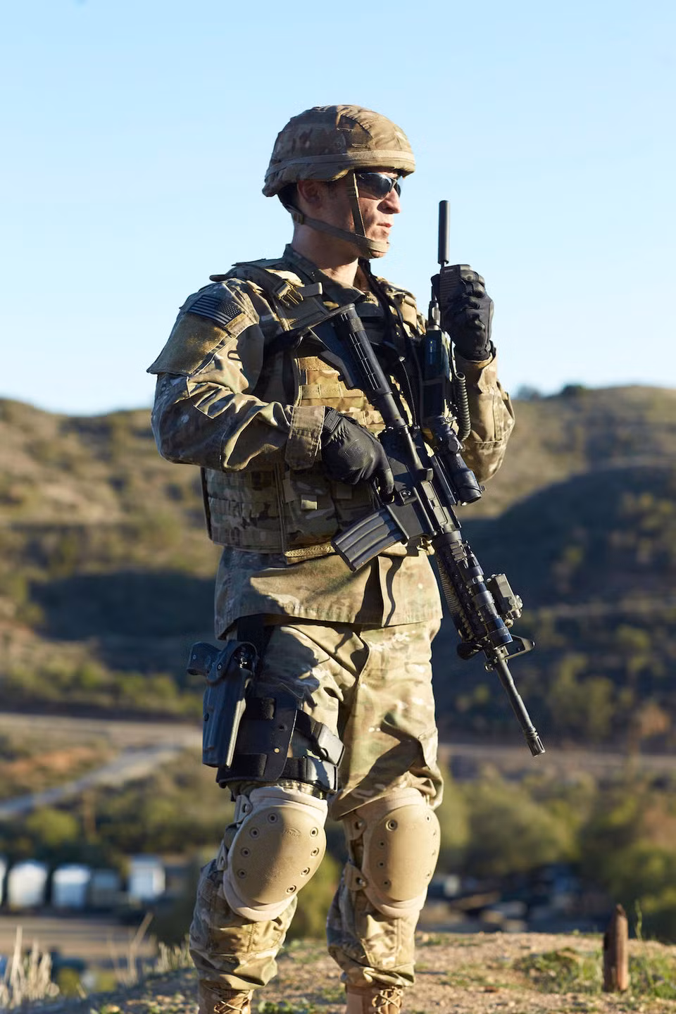 Harris Corp đóng góp gần 992.000 USD và 55,5% số đó được dành cho Đảng Cộng Hoà. Đây là công ty có trụ sở ở Florida, chuyên sản xuất các loại đồ chiến thuật bao gồm điện đài, radio, hệ thống điện tử,... Nguồn ảnh: BI.