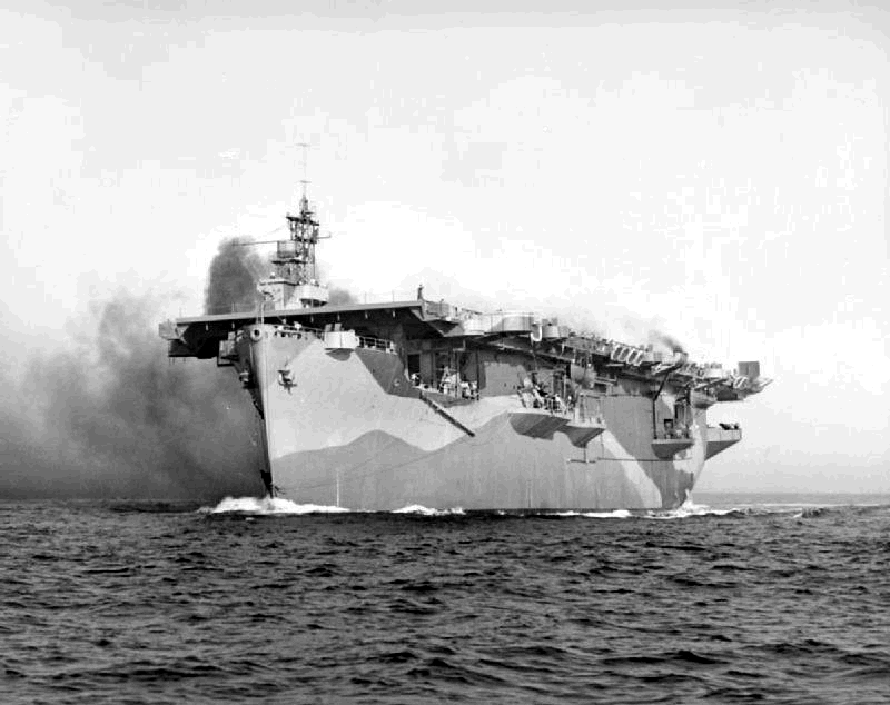 Trong trận chiến Đại Tây Dương, các tàu sân bay bỏ túi này được Hải quân Hoàng gia Anh sử dụng làm nhiệm vụ phát hiện tàu ngầm của đối phương, bảo vệ các đoàn tàu vận tải - vốn cũng phần lớn là tàu thương mại, có tốc độ không cao. Nguồn ảnh: WWII.