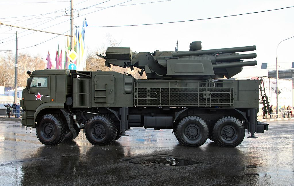 Cuối cùng là siêu tổ hợp phòng không Pantsir-S1 (SA-22). Theo nhiều nguồn tin, trong tay Syria hiện tại đang có từ 36 tới 50 tổ hợp loại này. Nguồn ảnh: Southfront.