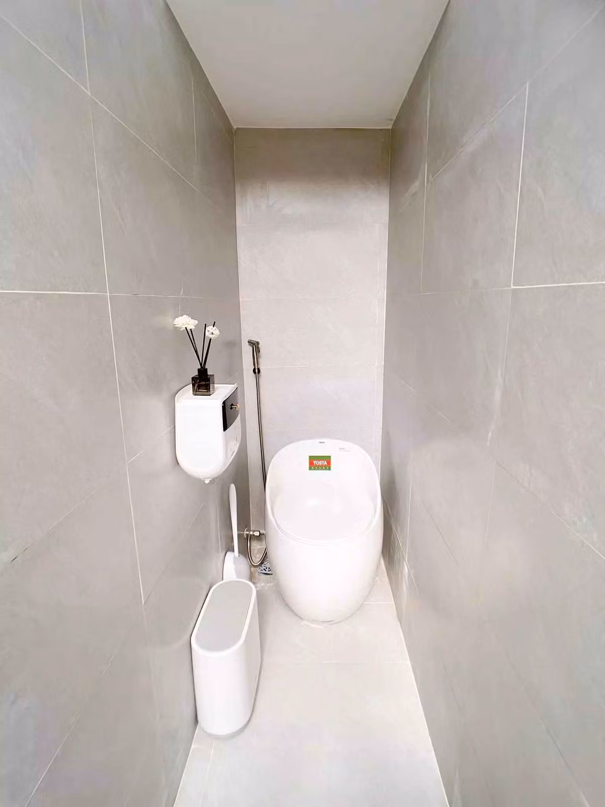 Ngoi nha pho luon trong lanh nho duoc ‘boc’ boi khu vuon nho-Hinh-13