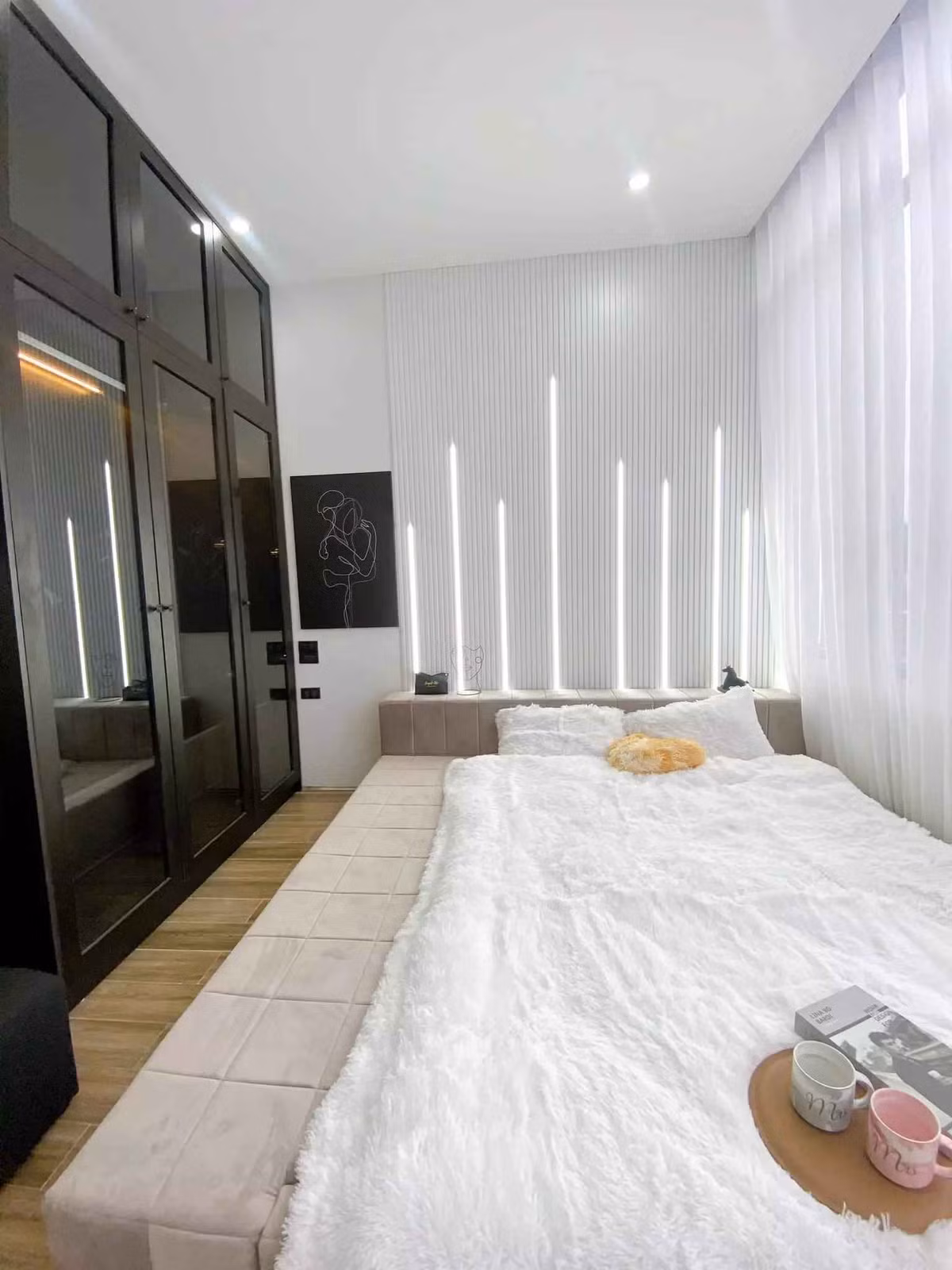 Ngoi nha pho luon trong lanh nho duoc ‘boc’ boi khu vuon nho-Hinh-16