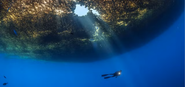Vung bien bi an duoc vi voi Bermuda: Tau thuyen qua la bien mat-Hinh-2