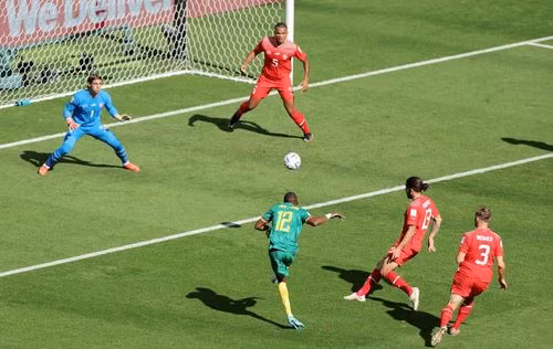 Thuy Si 1-0 Cameroon: “Ki si day Alps” thi dau chua dung suc-Hinh-6