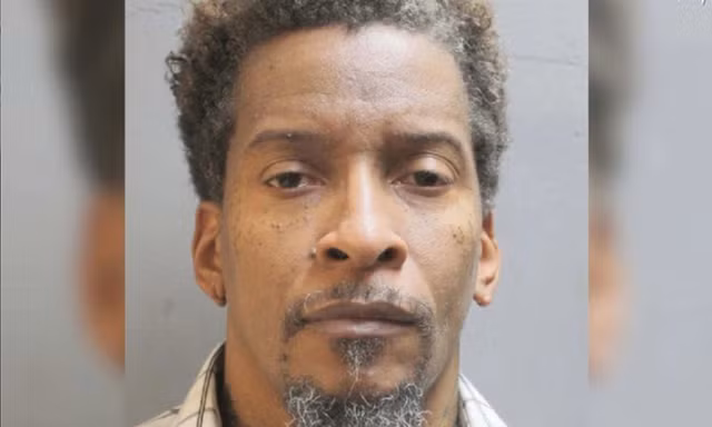 Thay chong an dien, vo hoi 1 cau, the la...mat chong