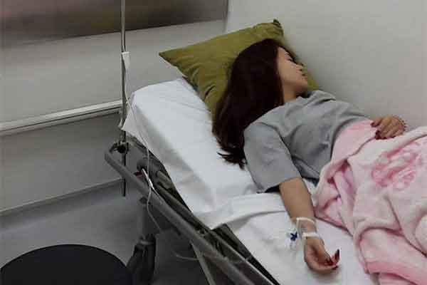 Khi toi gap nan, nguoi tuc truc cham soc lai la me chong