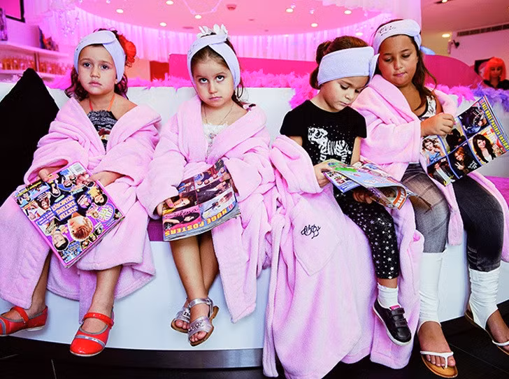 Vi sao cac co gai tuoi teen o Li-Bang deu phau thuat nang mui?-Hinh-4