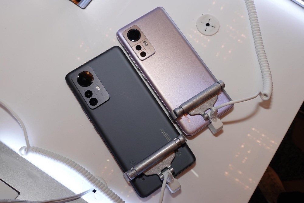 Loat smartphone moi ra mat tai Viet Nam-Hinh-7