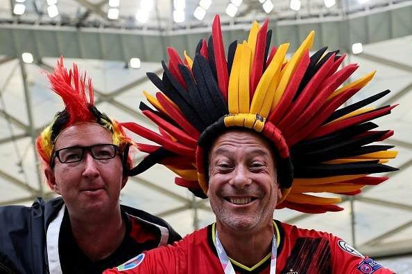 Bi 0-2 Morocco: Hang cong im tieng, 