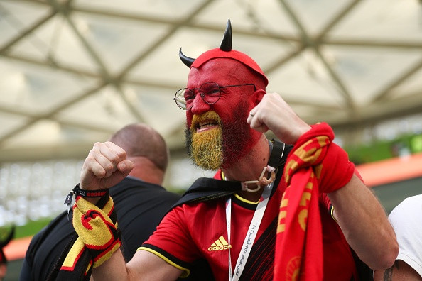 Bi 0-2 Morocco: Hang cong im tieng, 