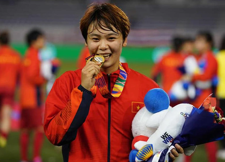 Qua bong bac Pham Hai Yen lot top 10 Guong mat tre Thu do 2021-Hinh-3