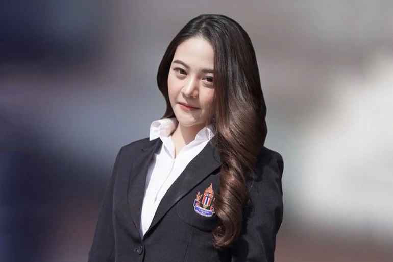 Ngam ve dep nhu thien than cua quan chuc tre tuoi cua Thai Lan-Hinh-3