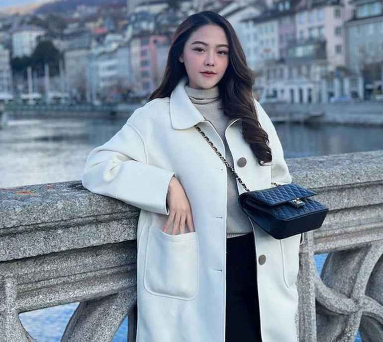 Ngam ve dep nhu thien than cua quan chuc tre tuoi cua Thai Lan-Hinh-5