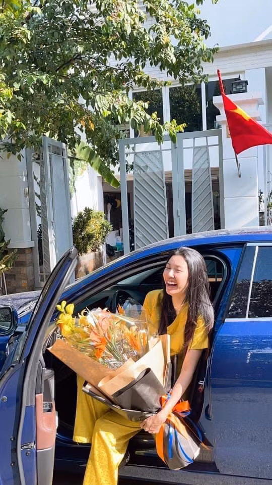 Chong dai gia tung anh mat moc Thuy Van gay nga ngua-Hinh-3