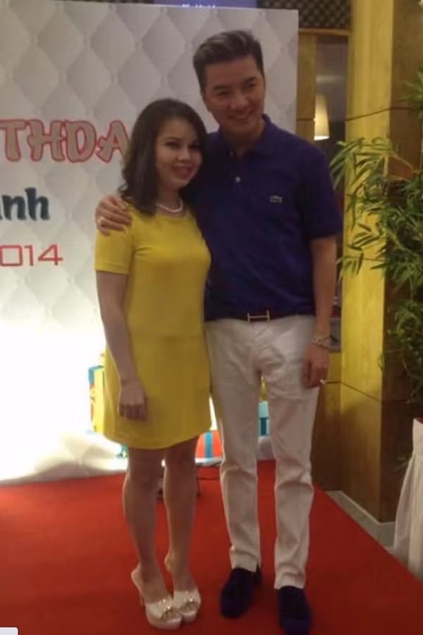 3 nguoi phu nu gan lien voi ten tuoi Dam Vinh Hung