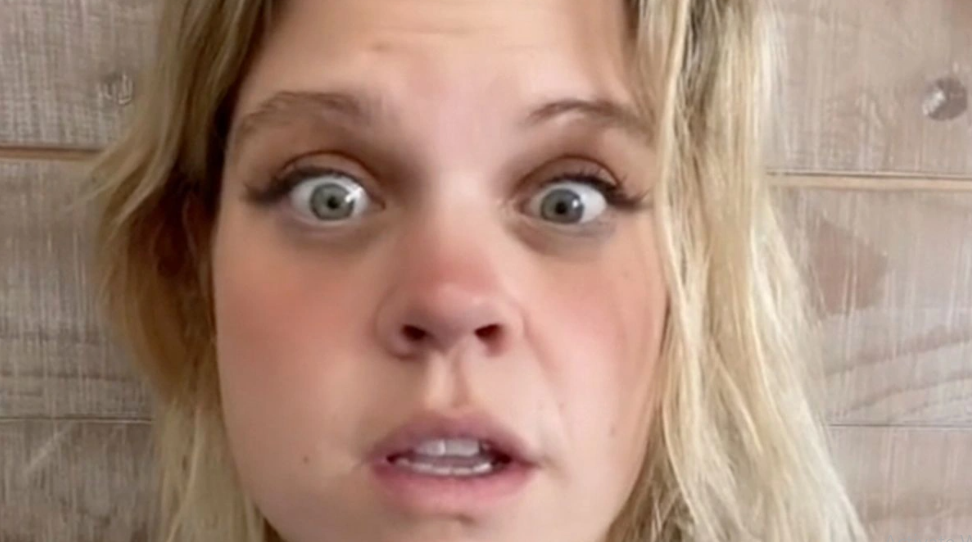 Phát hiện bí mật tày đình của người chồng quá cố Phat hien bi mat tay dinh cua nguoi chong qua co