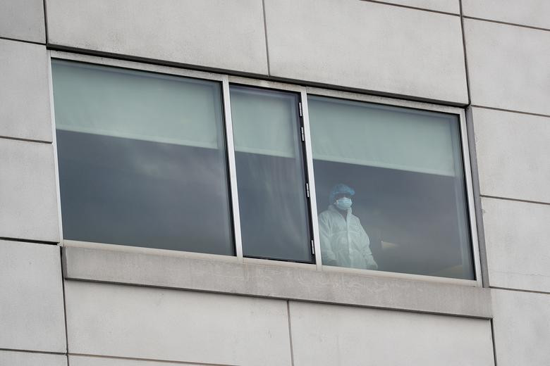 Những hình ảnh bên trong tâm dịch COVID-19 New York ở Mỹ liên tục được Reuters cập nhật.