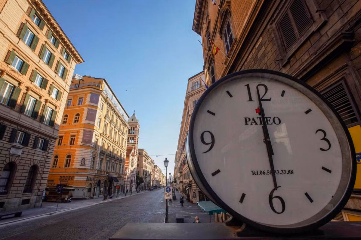 Toan canh the gioi “dong bang” luc 18h giua dai dich COVID-19